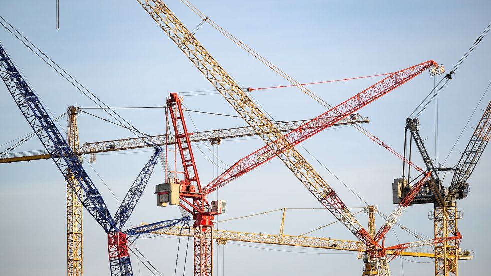 Die Bundesregierung halbiert ihre Konjunkturprognose. Foto: Robert Michael