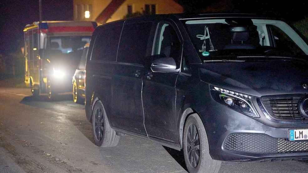 Drei Leichen wurden schon in der Nacht des Unglücks abtransportiert. (Archivbild) Foto: Sascha Ditscher