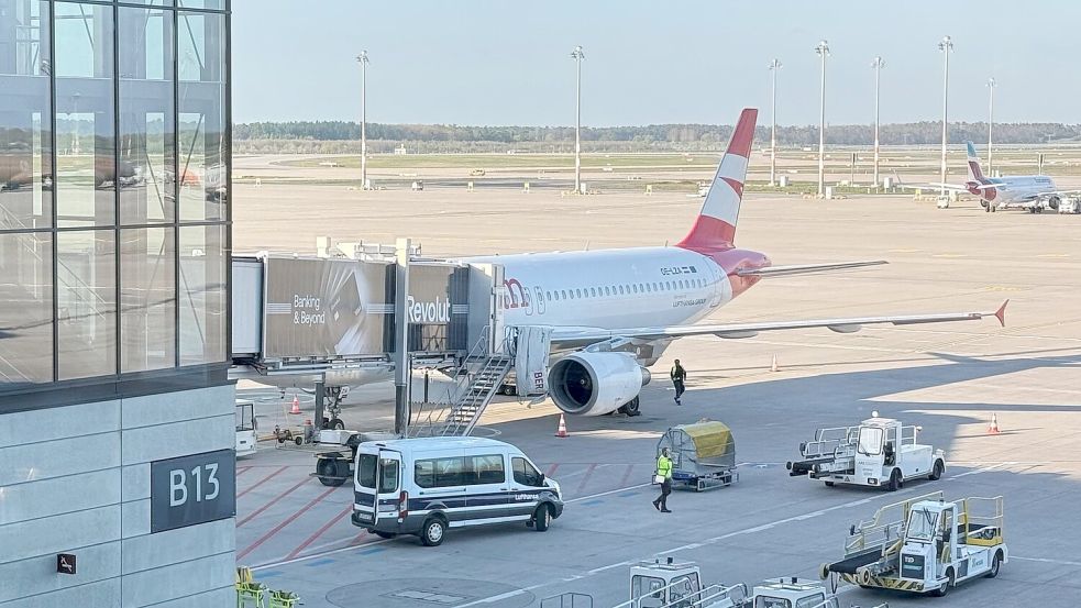In der Maschine vom Typ A320 der Austrian Airlines hat ein Abschiebehäftling randaliert. Foto: --/dpa