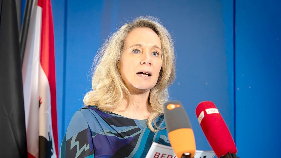 Berlins Kultursenatorin Sarah Wedl-Wilson (parteilos) zieht die Konsequenzen aus Kritik an ihrem Verhalten bei der Vergabe von Fördermitteln. Foto: Soeren Stache