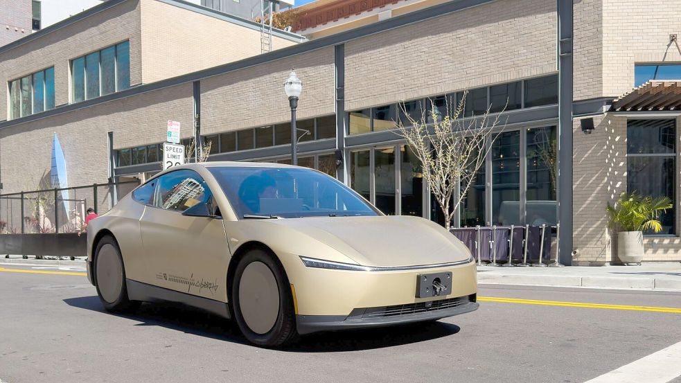 So sieht für Elon Musk die Zukunft von Tesla aus. (Archivbild) Foto: Andrej Sokolow