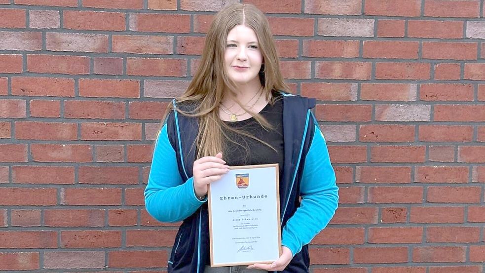 Alena Schwarzien vom Schützenverein „Eiche“ Idafehn wurde als „Sportlerin des Jahres“ geehrt. Foto: privat