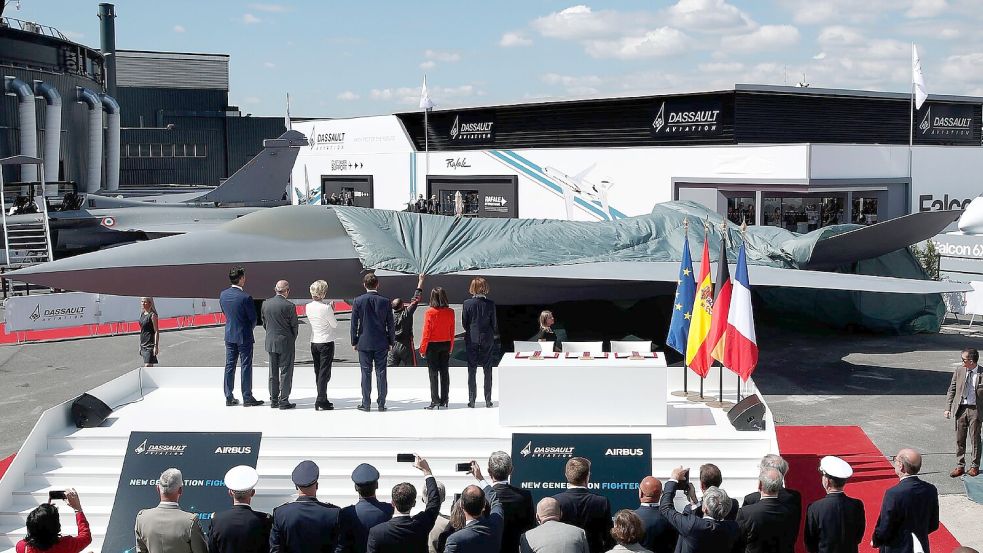 Das Ringen um das deutsch-französische Luftkampfprojekt FCAS geht erst einmal weiter. (Archivbild) Foto: Benoit Tessier/POOL Reuters/dpa