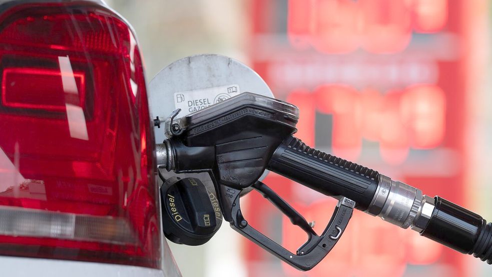 Der Tankrabatt kommt. (Symbolbild) Foto: Sebastian Kahnert