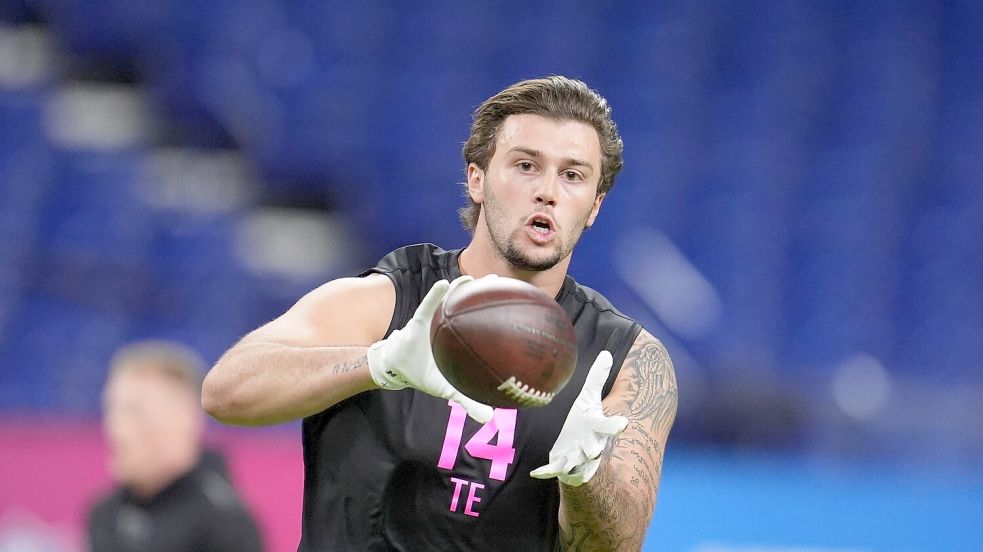 Tight End Marlin Klein wurde von den Houston Texans im NFL-Draft bereits in der zweiten Runde ausgewählt. (Archivbild) Foto: Michael Conroy/AP/dpa