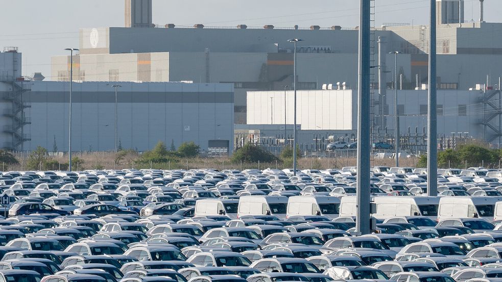 Das VW-Werk in Emden. Wie sicher ist der Standort? Foto: Klaus Ortgies