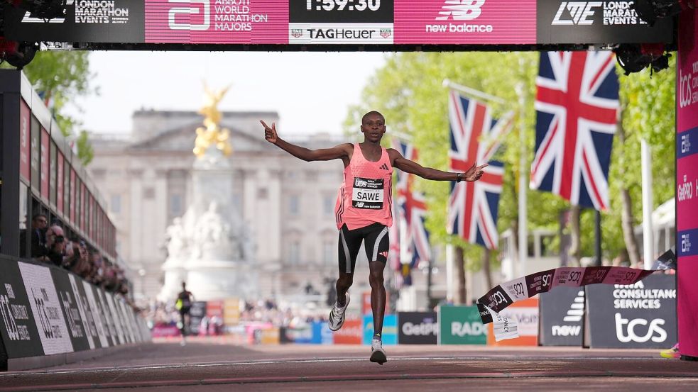 Sabastian Sawe lief überraschend einen Marathon-Weltrekord in London. Foto: John Walton