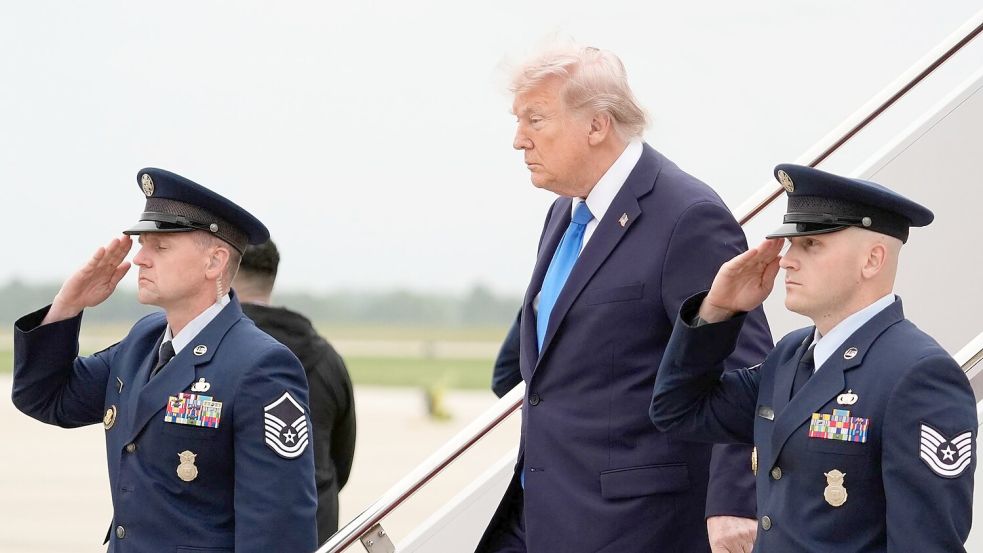 Nach Trumps Ansicht haben die USA im Iran-Krieg alle Trümpfe in der Hand. Foto: Manuel Balce Ceneta