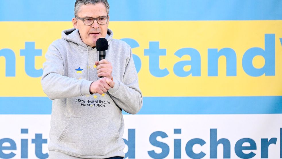 Der CDU-Politiker Roderich Kiesewetter fordert immer wieder eine neue größere Unterstützung für die Ukraine in ihrem Kampf gegen den russischen Angriffskrieg. (Archivbild) Foto: Sebastian Gollnow/dpa