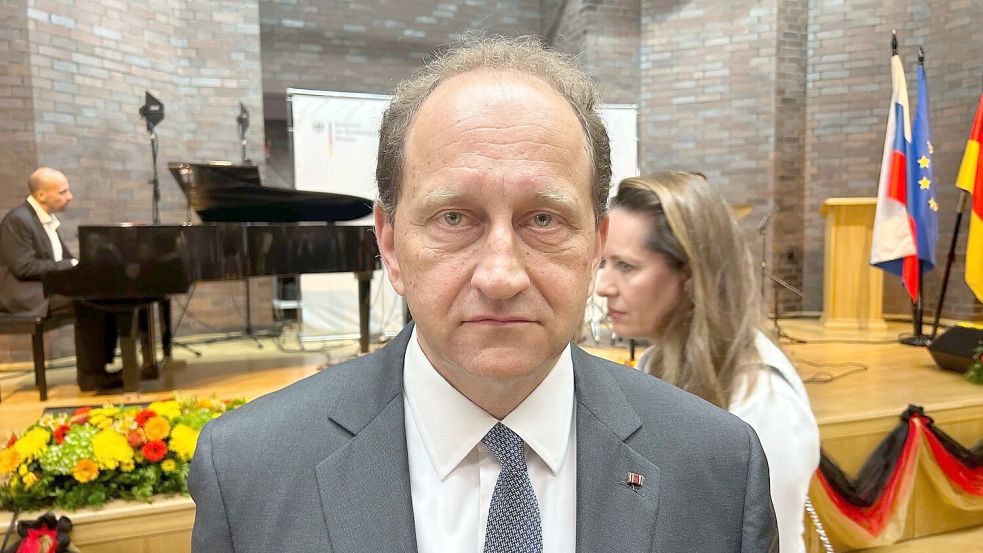Der deutsche Botschafter in Moskau, Alexander Graf Lambsdorff, folgt einer Einbestellung ins russische Außenministerium. (Archivbild) Foto: Ulf Mauder/dpa