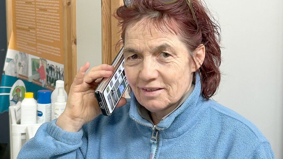 24 Stunden im Einsatz für Tiere: So kannte man Janine Bahr-van Gemmert auf Föhr. Foto: Privat