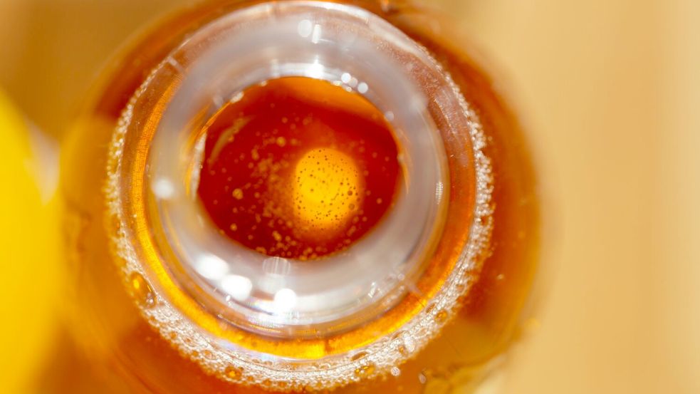 Ärzte und Verbraucherschützer halten eine Steuer auf zuckerhaltige Getränke für sinnvoll. (Symbolbild) Foto: Fernando Gutierrez-Juarez/dpa