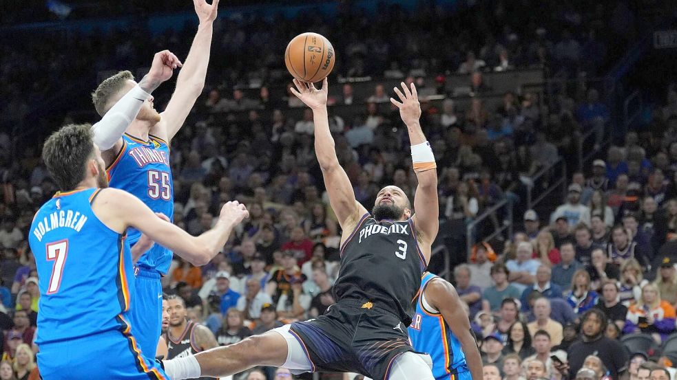 Der Meister ist eine Runde weiter: Die Oklahoma City Thunder gewannen alle vier Spiele gegen Phoenix. Foto: Ross D. Franklin