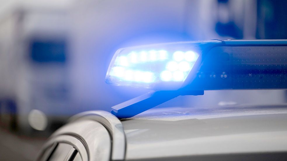 Die Polizei hat auf der B75 in Bremen einen betrunkenen Geisterfahrer gestoppt. Foto: Marijan Murat / dpa