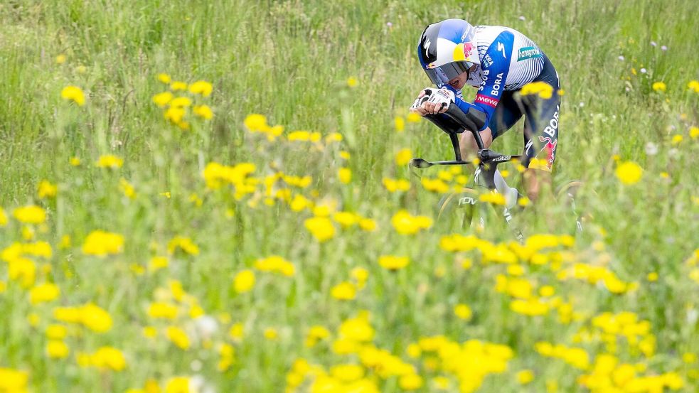 Florian Lipowitz legte ein überzeugendes Zeitfahren ab. Foto: Jean-Christophe Bott/KEYSTONE/dp