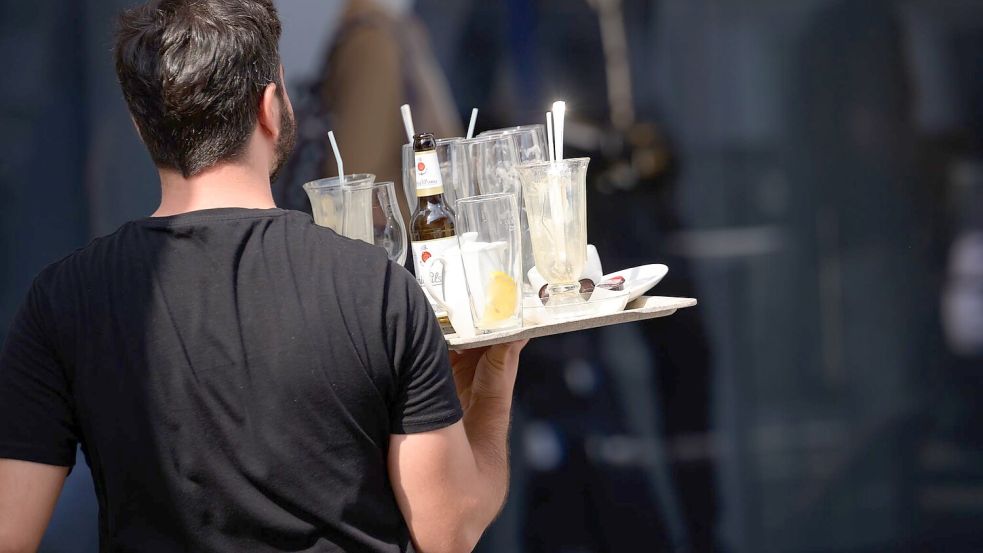 Die Arbeitskosten sind in Deutschland im EU-Vergleich hoch (Archivbild) Foto: Jonas Walzberg