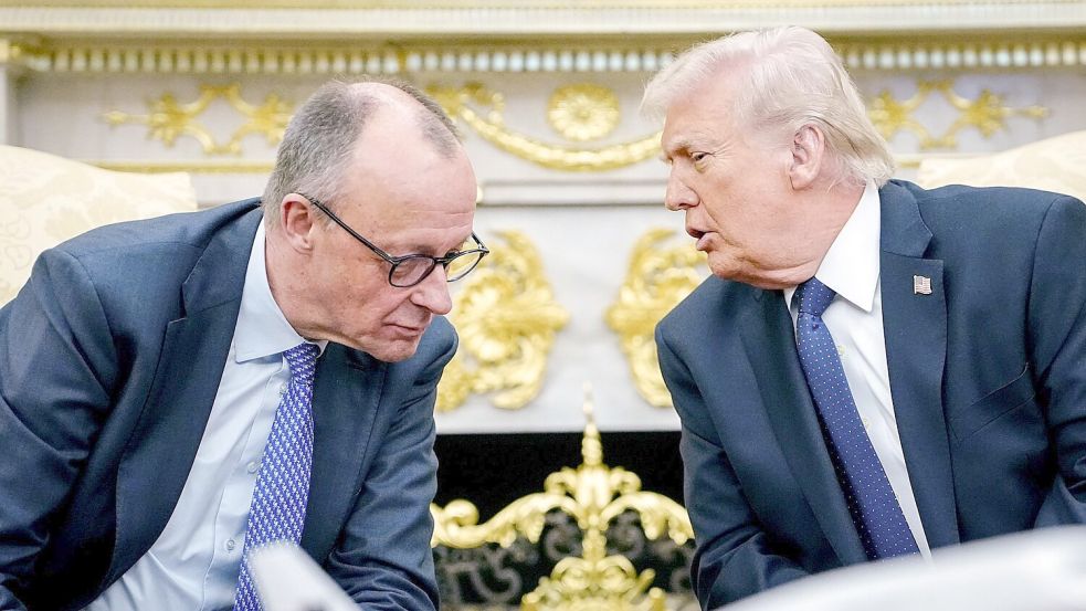 Noch im vergangenen Monat sprach Merz nach einem Treffen mit Trump von einer US-Zusage, an der militärischen Präsenz in Deutschland festzuhalten. (Archivbild) Foto: Kay Nietfeld/dpa