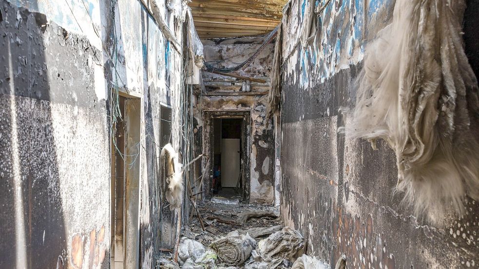 In den Jahren 2024 und 2025 sollen mutmaßliche Mitglieder einer rechtsterroristischen Gruppe mehrere Anschläge verübt haben, unter anderem auf ein Kulturhaus in Altdöbern. (Archivbild) Foto: Frank Hammerschmidt/dpa