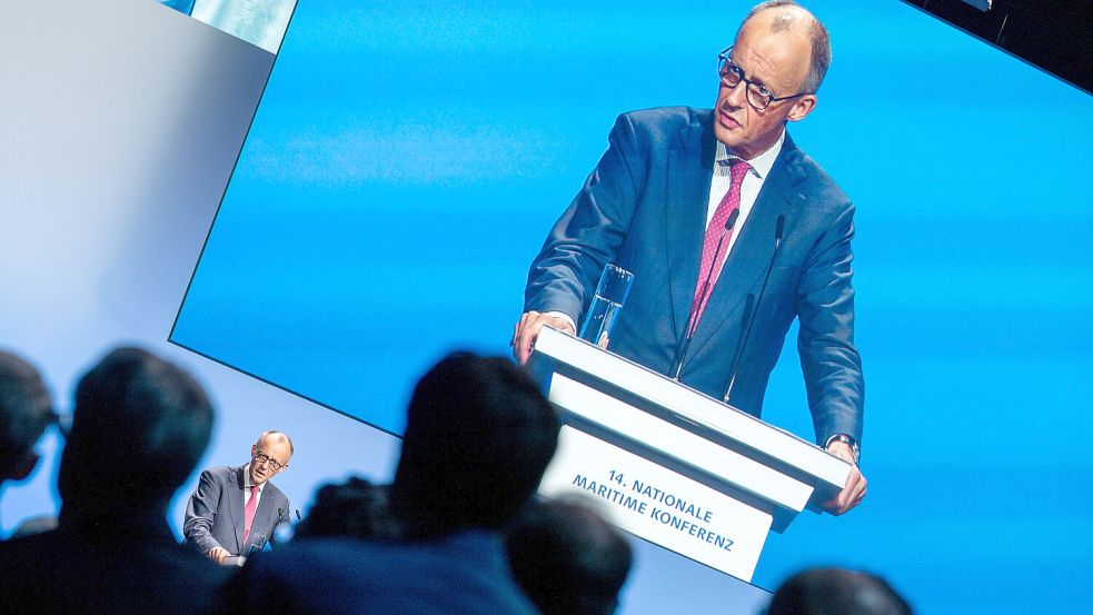 Bundeskanzler Friedrich Merz hatte es auf der Maritimen Konferenz in Emden nicht so ganz mit den Regionen im Nordwesten. Foto: Klaus Ortgies