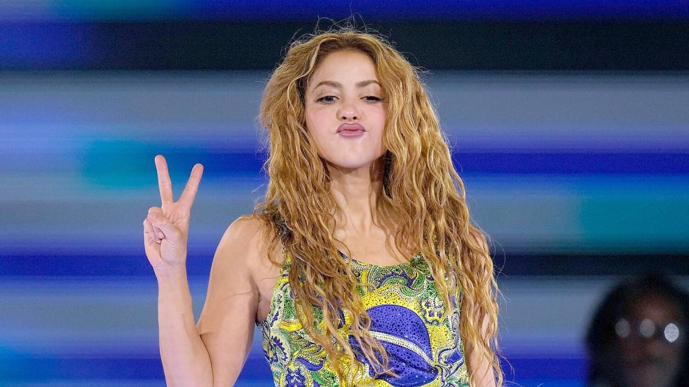 Shakira hat mit einem kostenlosen Konzert in Rio de Janeiro ein Millionenpublikum begeistert. Foto: Silvia Izquierdo/AP/dpa