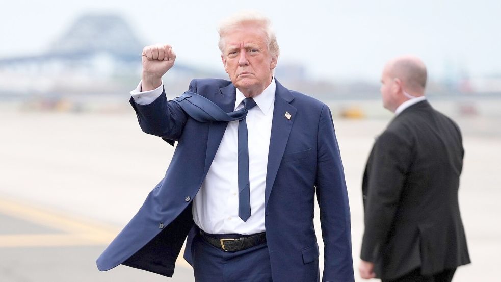 US-Präsident Donald Trump droht dem Iran mit Vernichtung. (Archivbild) Foto: Evan Vucci/AP/dpa