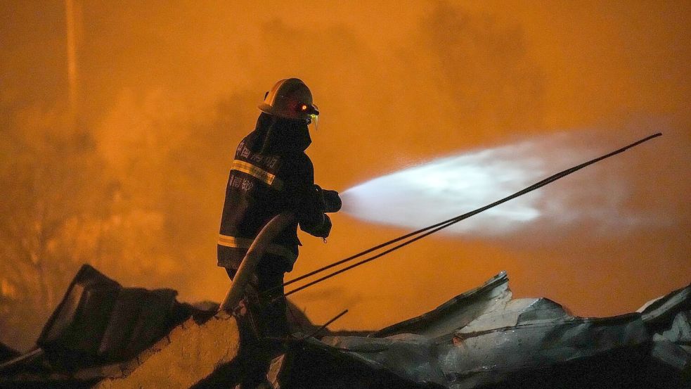 Bei einer Explosion in einer Feuerwerksfabrik in Zentralchina sind mindestens 21 Menschen ums Leben gekommen. Foto: Chen Sihan/XinHua/dpa