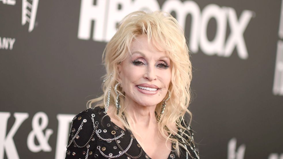 Dolly Parton sagt lange geplante Auftritte in Las Vegas ab. (Archivbild) Foto: Richard Shotwell/Invision via AP