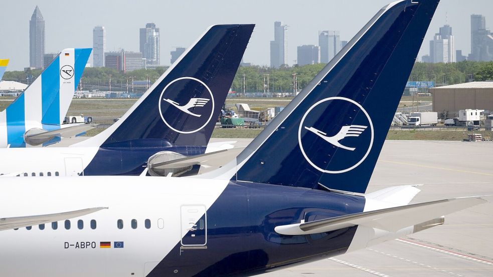 Der Iran-Krieg und Streiks bei der Lufthansa trüben die Aussichten für den Frankfurter Flughafen. (Archivbild) Foto: Boris Roessler