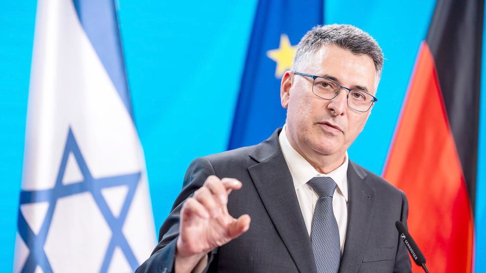 Israels Außenminister Saar: Haben keine territorialen Ambitionen im Süden Libanons Foto: Michael Kappeler/dpa