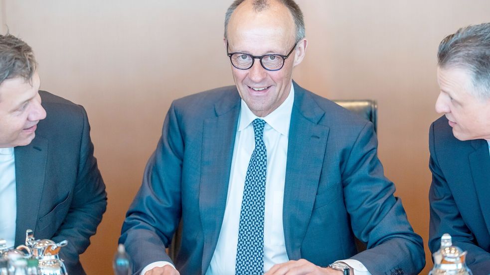 Endlich da, wo er immer hin wollte: Friedrich Merz (70) im Kanzleramt. Foto: Michael Kappeler