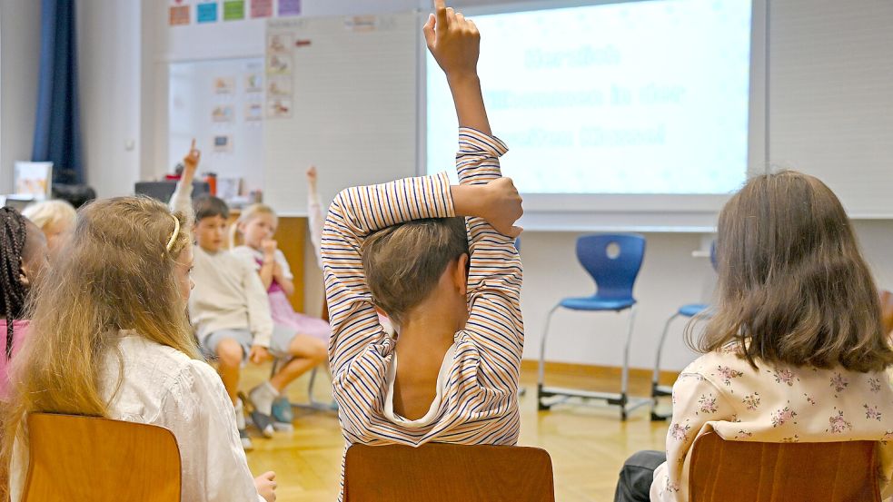 Osnabrück will die Grundschulen fit machen im Einsatz von KI. Der Unterricht soll dadurch besser werden. Foto: IMAGO/Sven Simon