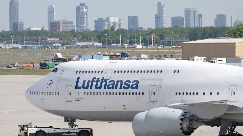 In Frankfurt gibt es laut Lufthansa absehbar genug Kerosin. Foto: Boris Roessler