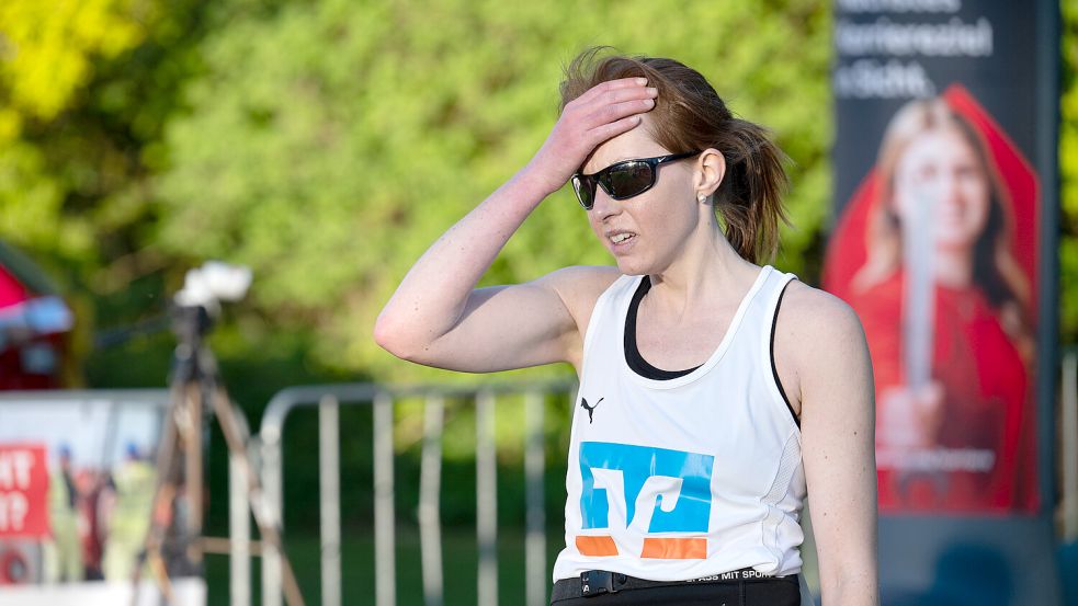 Sie kann nicht weitermachen. Favoritin Verena Coordes scheidet bei dritter Etappe aus. Fotos: Klaus Ortgies
