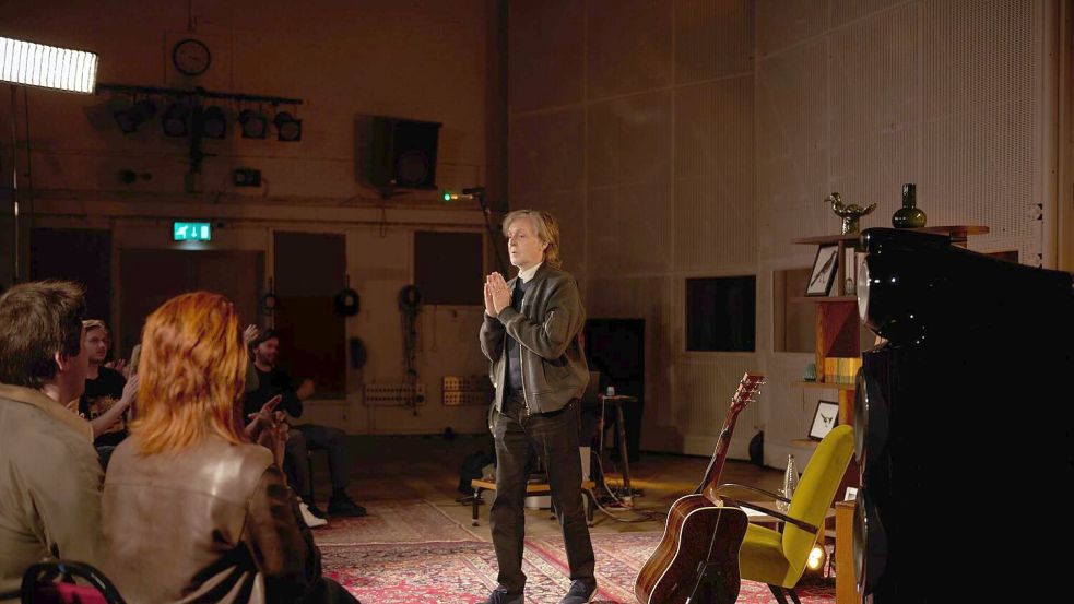 McCartney bei der Präsentation in den Abbey Road Studios. Foto: Sonny McCartney/MPL Communicatio