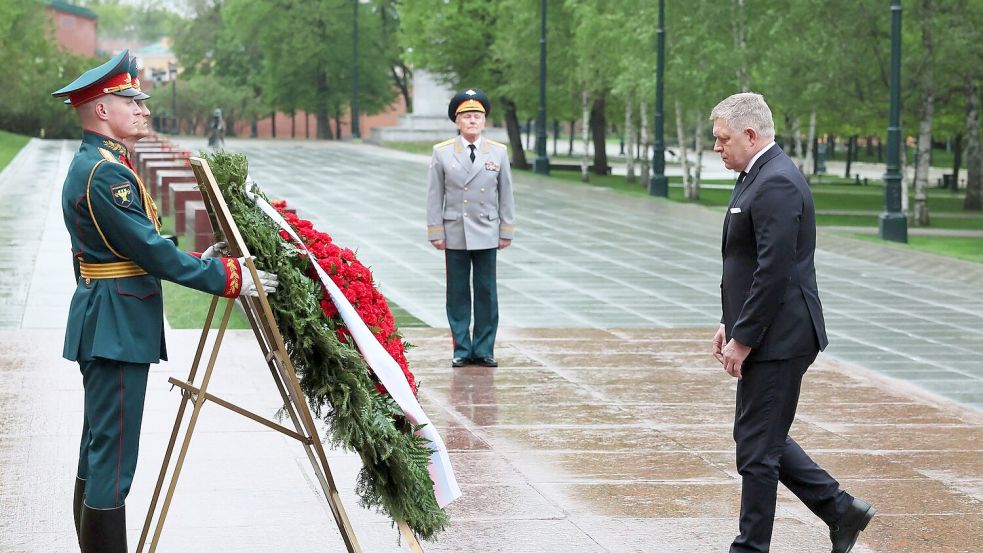 Der slowakische Ministerpräsident Fico gedachte in Moskau der Toten des Zweiten Weltkriegs. Foto: Shamil Zhumatov