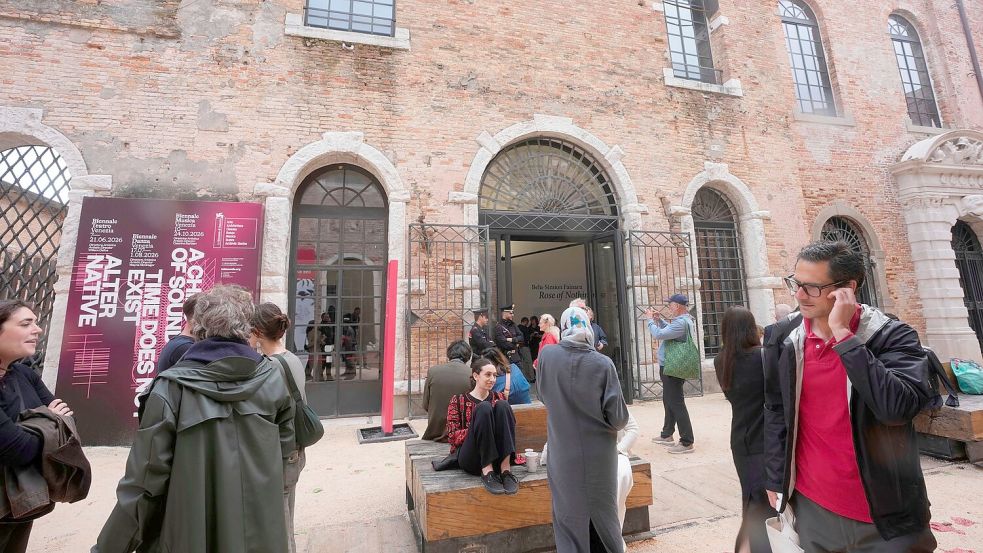 Auch der Umgang mit Israel wurde zum Streitpunkt. Der Gestalter des Pavillons sagt, ihm gehe es um Kunst, nicht die Politik der israelischen Regierung. Foto: Luca Bruno