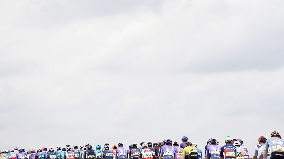 Auch auf der zweiten Etappe war der Giro in Bulgarien unterwegs Foto: Fabio Ferrari