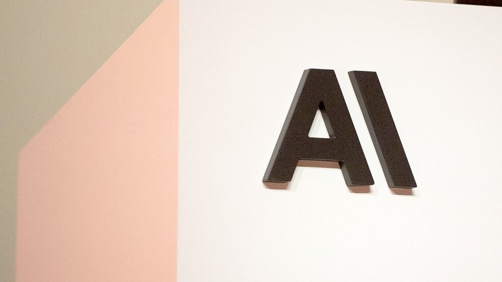 Das Bundesfinanzministerium sieht durch neuartige Modelle der Künstlichen Intelligenz (KI) wie „Claude Mythos“ von Anthropic erhebliche Risiken. (Archivbild) Foto: Andrej Sokolow