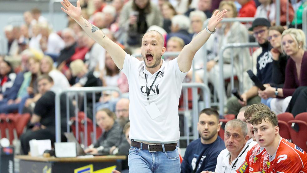 OHV-Trainer Sven Suton teilte seine Zukunftsentscheidung mit. Foto: Doden/Emden
