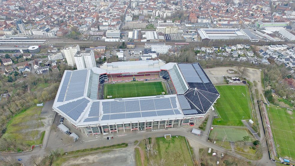 Eines der großen Reiseziele für den VfL Osnabrück in der kommenden Saison: Der legendäre Betzenberg des 1.FC Kaiserslautern. Foto: imago/Huebner