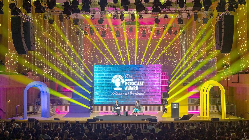 800 Gäste feierten in Berlin den ersten Deutschen Podcast Award. Foto: Soeren Stache
