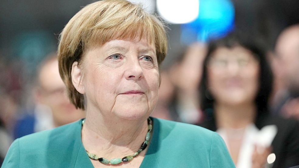 Die frühere Bundeskanzlerin Merkel wünscht sich eine faire Bewertung der Regierungspolitik durch die Bürger. (Archivbild) Foto: Kay Nietfeld/dpa