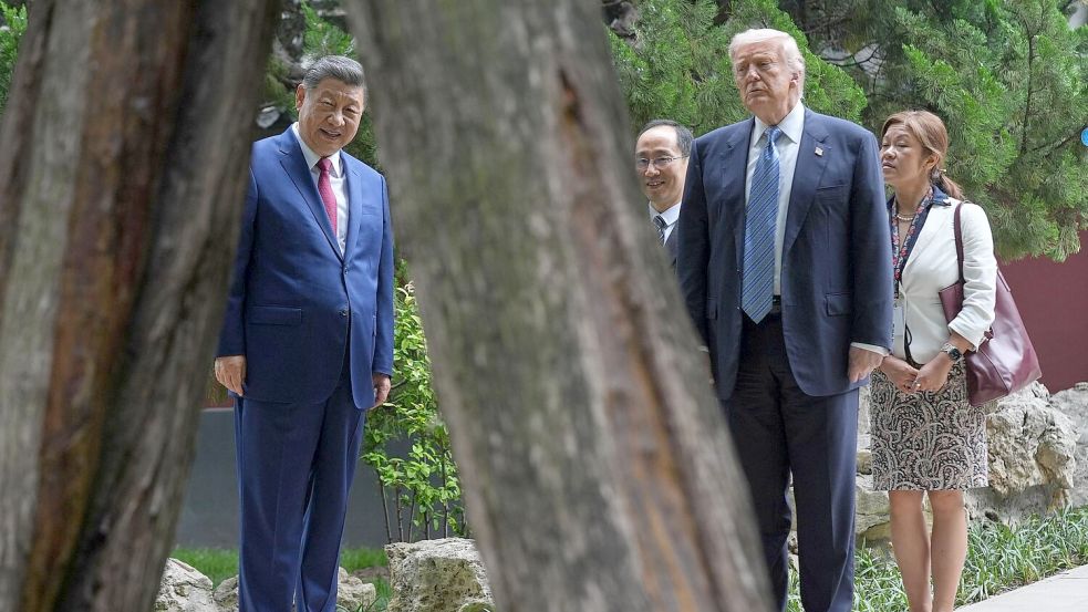 Xi zeigte Trump den Garten im Regierungsareal Zhongnanhai. Foto: Mark Schiefelbein