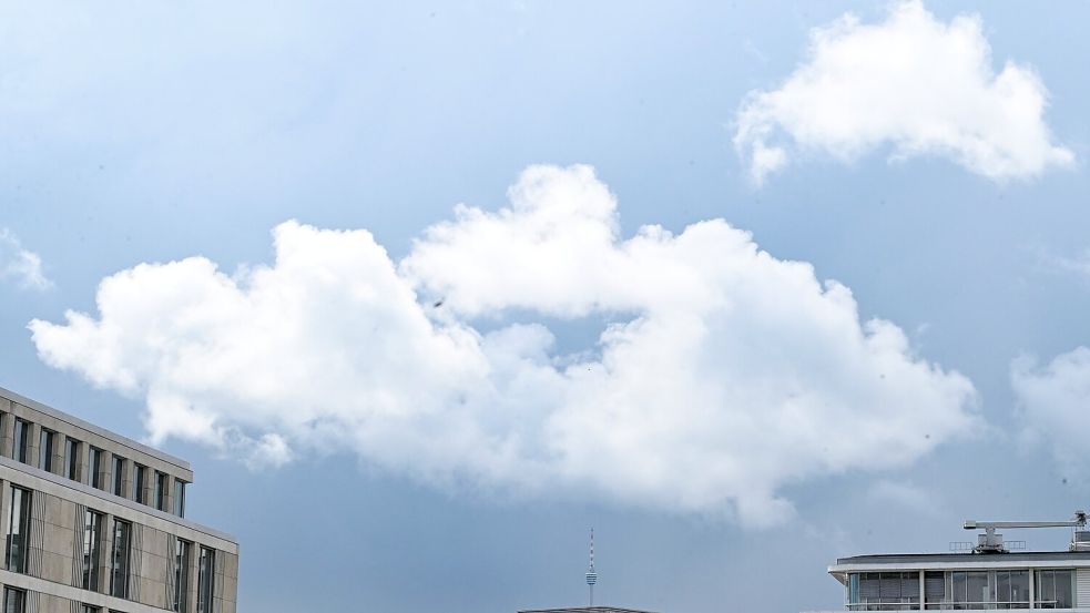 Sonne, Wolken und Schauer - so geht es vorerst weiter beim Wetter. Foto: Bernd Weißbrod