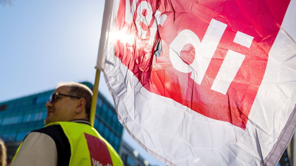 Samstags bei Ikea kann es durchaus hektisch werden. Das gilt umso mehr am kommenden Wochenende, 15. Mai: Die Gewerkschaft Verdi ruft ihre Mitgleider zum Streik auf. Foto: Christoph Soeder / dpa-Bildfunk