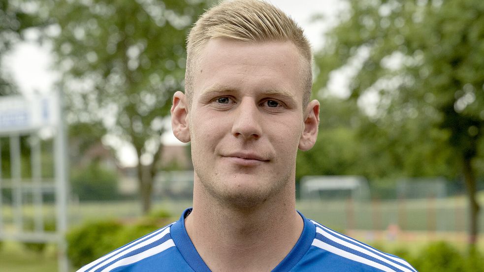 Keno Hinrichs erzielte in dieser Saison in elf Ligaspielen für den SV Hage II 27 Tore – allein zwölf in den vergangenen beiden Partien. Archivfoto: Bruns