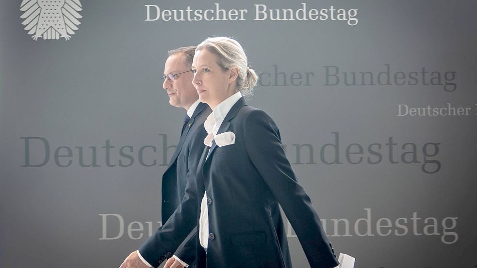 Wie ernst ist es dem AfD-Führungsduo Tino Chrupalla und Alice Weidel mit der „Verbürgerlichung“ ihrer Partei? Foto: IMAGO/Chris Emil Janssen