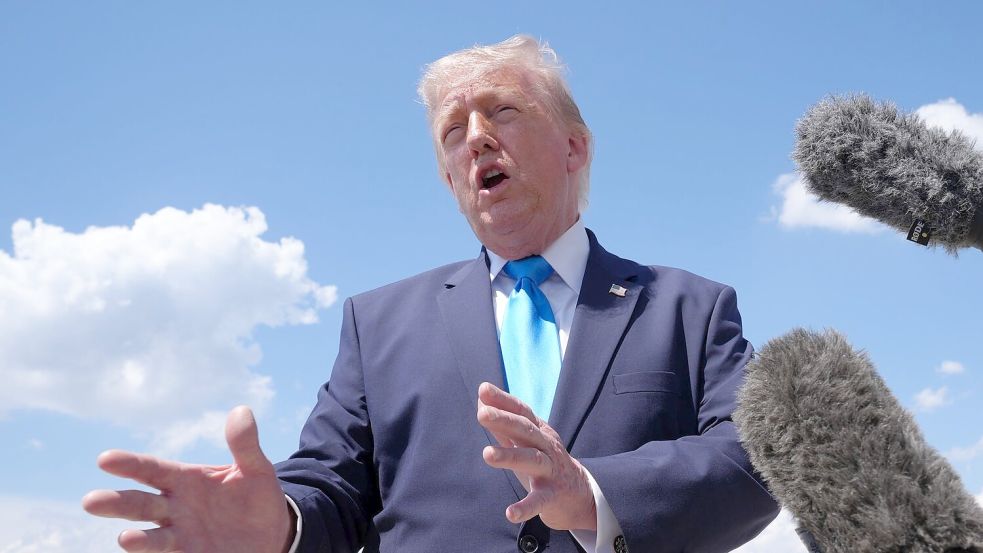 Trump kündigt die Entsendung Tausender Soldaten nach Polen an. Foto: Jacquelyn Martin