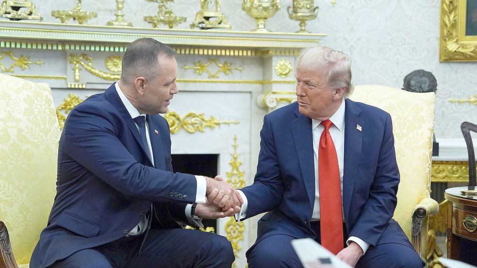 Trump und Nawrocki verstanden sich beim Treffen gut (Archivbild). Foto: Evan Vucci/AP/dpa