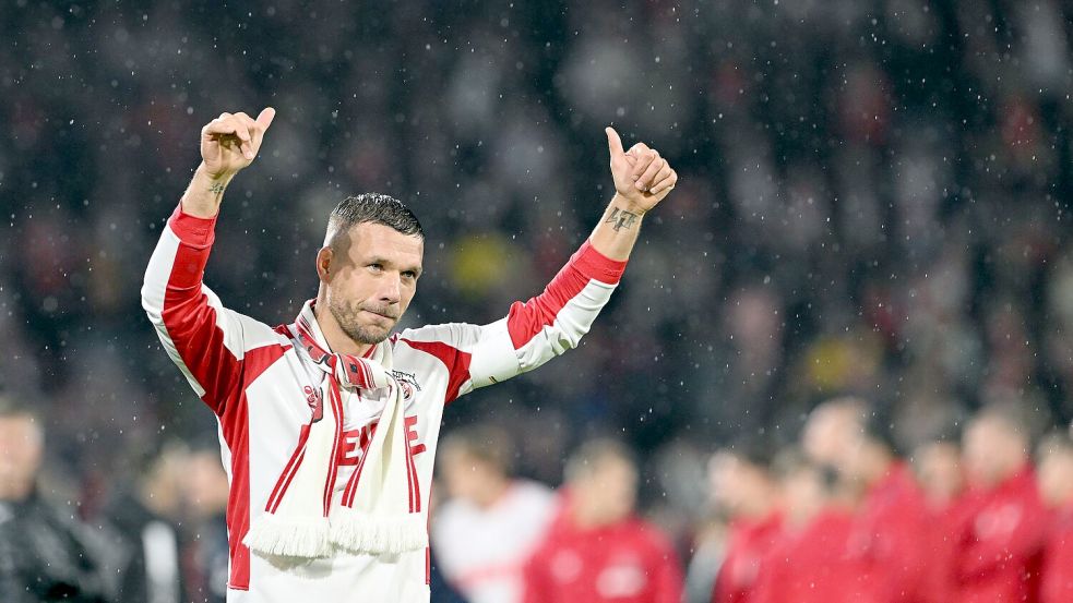 Kult in Köln: Lukas Podolski hat früh die Herzen der FC-Fans erobert. (Archivbild) Foto: Federico Gambarini
